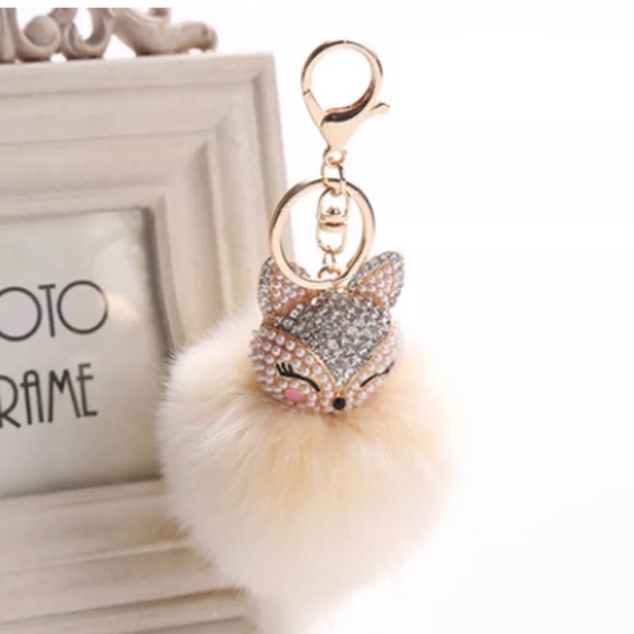 ❤️ Fox Pom Pom White ❤️ Purse Charm / Keychain - Picture 2 of 6